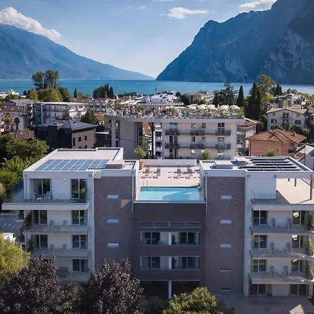 Aris Apartments & Sky Pool - Tonelli Hotels - Adult Friendly-2